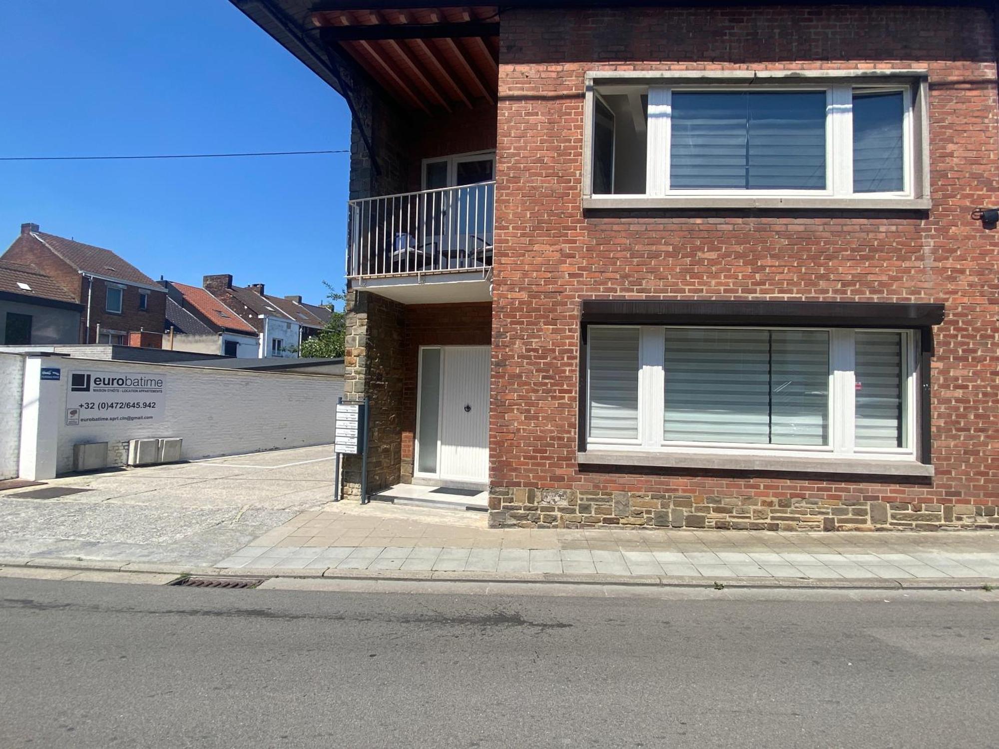 1-D011 Superbe Appartement Spacieux Tres Calme Charleroi Exterior photo